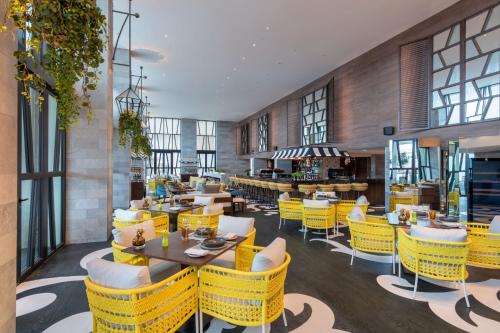 Restoran atau tempat lain untuk makan di W Algarve