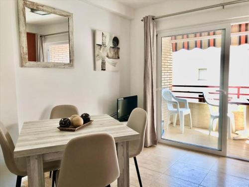1 dormitorio en pleno centro a 20 metros de la playa