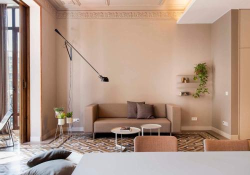 DestinationBCN Universitat Apartments