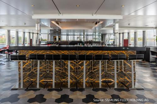 En restaurant eller et andet spisested på KD Hotelship Düsseldorf Comfort Plus