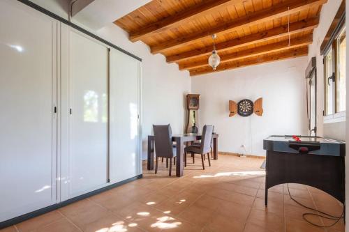 Gallery image of Two-Story Rural Home in Soria -with BBQ & GameRoom in Barca