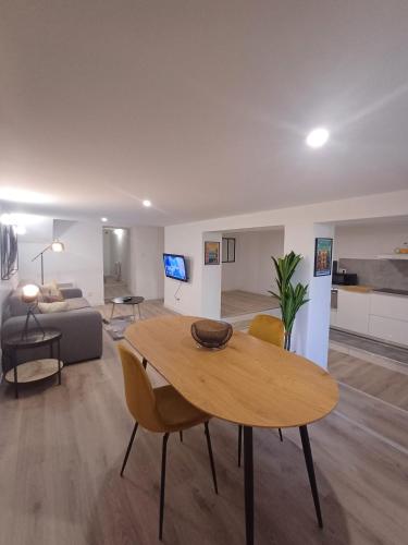 le loft du canal, 2 lits, baignoire balnéo, wifi