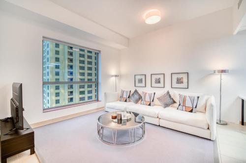Elite 1 BR in JBR with Marina Views