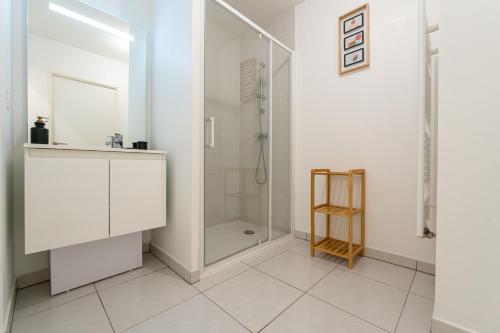 Ένα μπάνιο στο Appartement idéalement situé