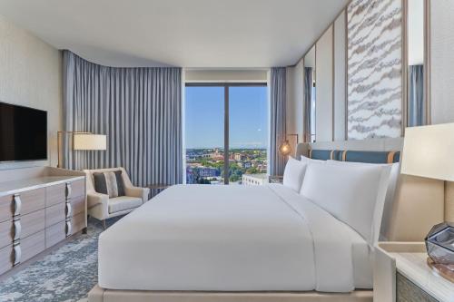 The Ritz-Carlton, Portland Image