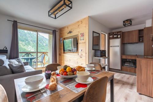 Joli T2, Centre, Parking privé, Wifi, Local à ski