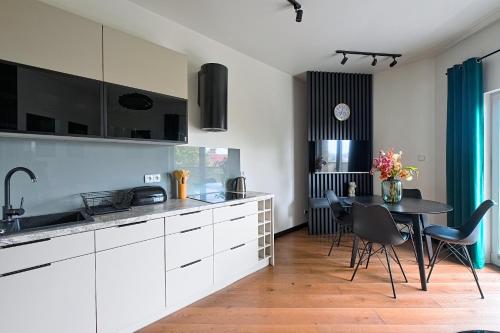 CityCenterLuxuryApartmentI11-35