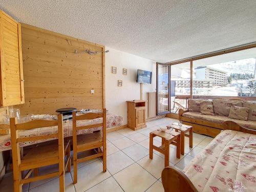 Appartement rénové 2 pièces, Ski aux pieds, Balcon sud - FR-1-344-856