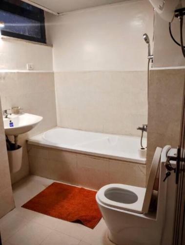 Kopalnica v nastanitvi Spacious City Centre Apartment