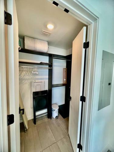 Spacious Studio in the Heart of Downtown Miami photo 9