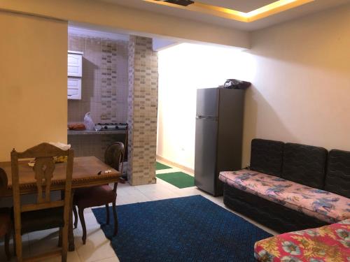 المعادى عرب رابع شارع شمال بعد الشهر العقاري