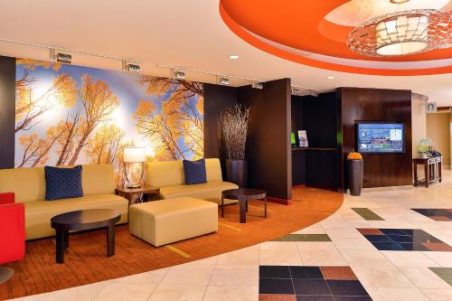 Courtyard by Marriott Denver Cherry Creek Image