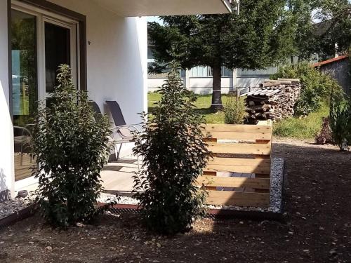 Сад в Book Comfortable holiday residence
