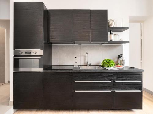 LivinParis - Luxury 3 Bedrooms Le Louvre I