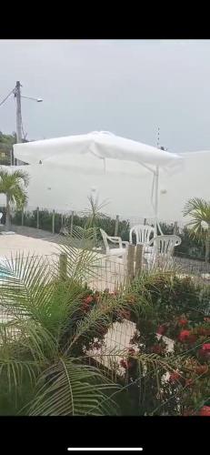 Κήπος έξω από το Casa de férias 3 quartos e 1 suíte