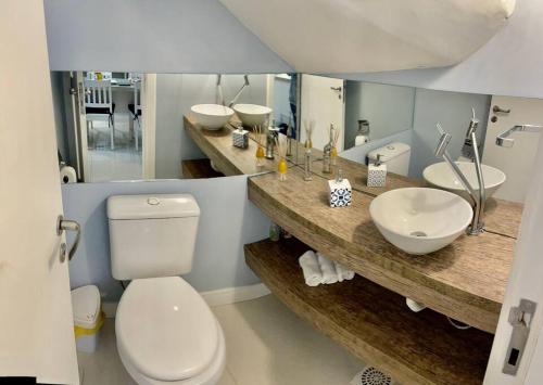Koupelna v ubytování Casa no Pacific Residence Club - condomínio com Piscina e Lazer