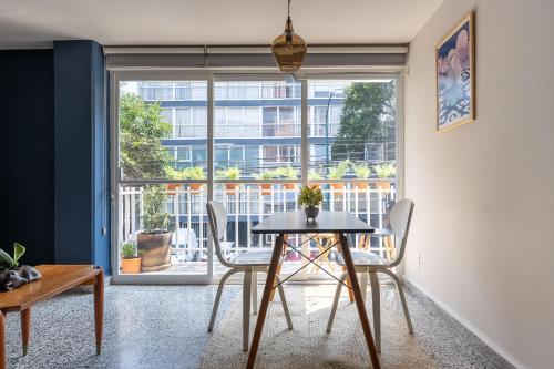 Balcó o terrassa a nice apt. Roma CDMX :)