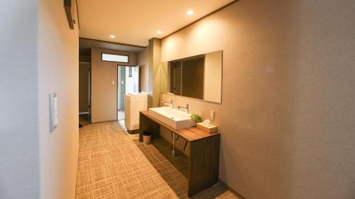 Ένα μπάνιο στο Tainan House Awaji