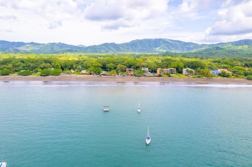 Gallery image of Mercado 26- Ocean View Condo At Las Catalinas in Playa Danta
