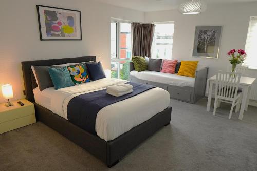 Luxury Rooms - Pick a Room - Free Parking & Kitchen Access, Near Etihad Stadium, The Coop Live & Piccadilly Station, Manchester photo 20