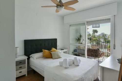 Postel nebo postele na pokoji v ubytování Moderno piso a un paso de la playa