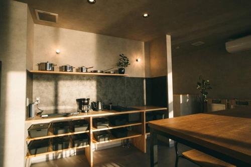 Eldhús eða eldhúskrókur á 糸島STAYｘCafe 海のみちひき-小富士あたり-