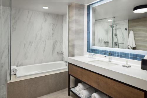 Washington Marriott at Metro Center Image