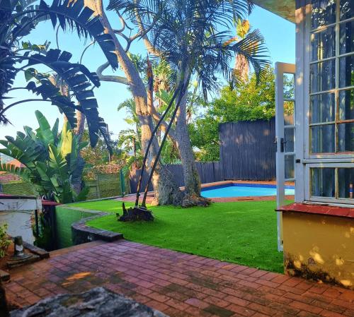 Kolam renang di atau dekat dengan Anerley Guest House