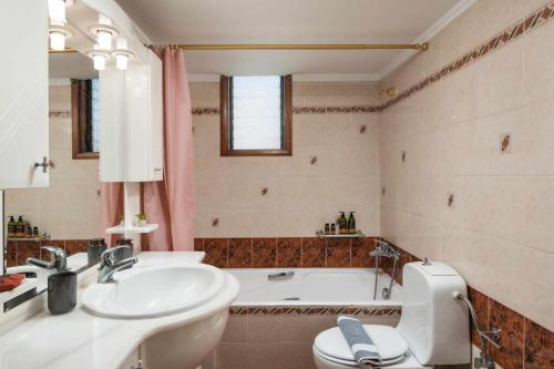 Ένα μπάνιο στο Somine Apartment Chania
