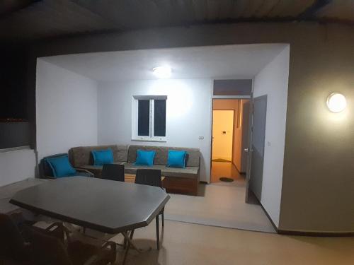 Posezení v ubytování Dar Bhar nouvel appartement