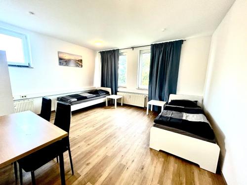 Postel nebo postele na pokoji v ubytování Luxuriöse 170qm All-in-Ferienwohnung