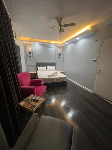 Ruang duduk di Kıyı Butik Otel