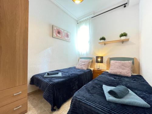 Superior La Playa, 2 Baths, Air Condition, Side Sea View, Mandatary service fee 85 EUR not included!