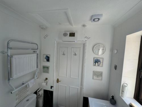 Ένα μπάνιο στο WindyS Smart Home, you will love it