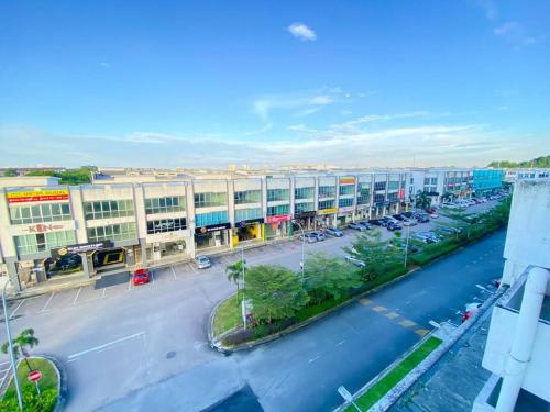 an overhead view of a city street with a parking lot at 3R2B in Skudai, 10min to Sutera,Paradigm,UTM l 6-9pax in Lima Kedai