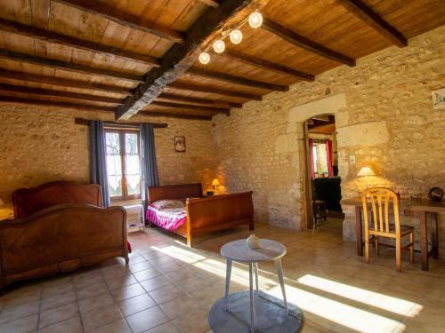 Χώρος καθιστικού στο Maison rénovée paisible près Lalinde, grand jardin - FR-1-616-21