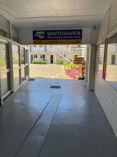 Imagen de la galería de Whitehaven Beachfront Holiday Units, en Airlie Beach