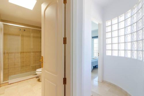 Bilik mandi di El Valle Beach By Infinity Summer