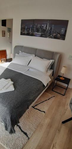 Sunny Residence self check-in