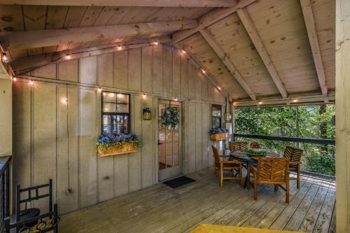 タウンゼンドにあるCliff Haven cabinのギャラリーの写真