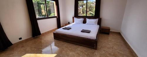 Gallery image of Traveler's Guest House in Talata-maty