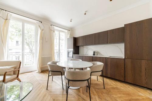 Luxury 3 Bedrooms - 3 Bathrooms - AC - Montmartre - Opéra