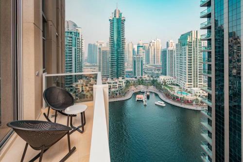 Prime Retreats - steps to Grosvenor Hotel Marina