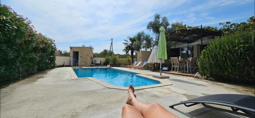 Photo de la galerie de l'établissement Maison de famille 10 personnes avec piscine, à Gras