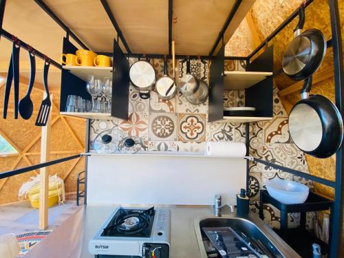 Dapur atau dapur kecil di Eco-Resort Domo Maestra