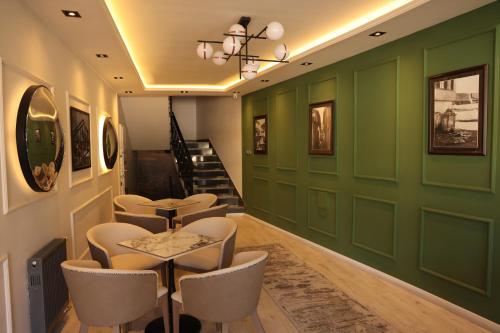 Foto dalla galleria di Hotel Cleon a Prizren