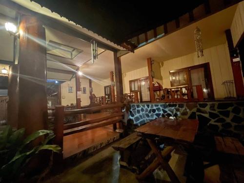Χώρος καθιστικού στο Lungsonhouse Pai