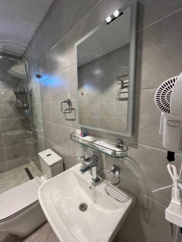 Ванная комната в AMIR PLAZA hotel