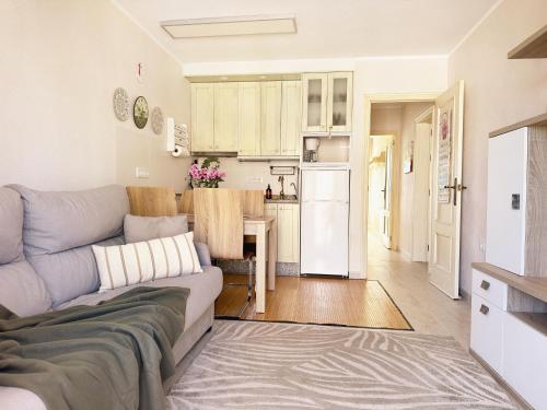 Kuchyň nebo kuchyňský kout v ubytování Calas Blancas