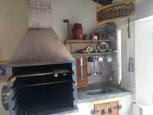 Una cocina o zona de cocina en Casa Presidente Venceslau